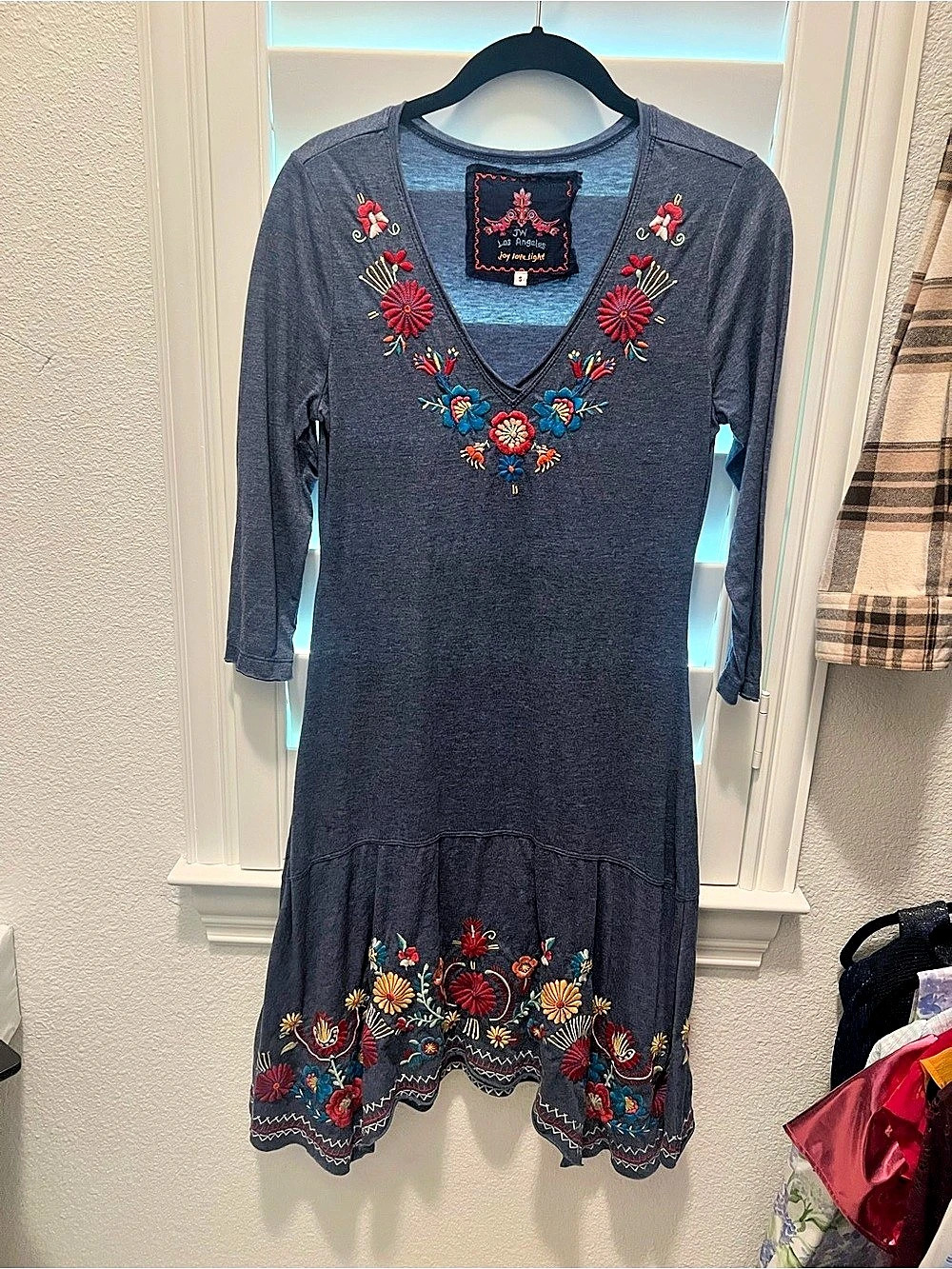 Joy Love Light Floral Embroidered Midi Dress Size Small